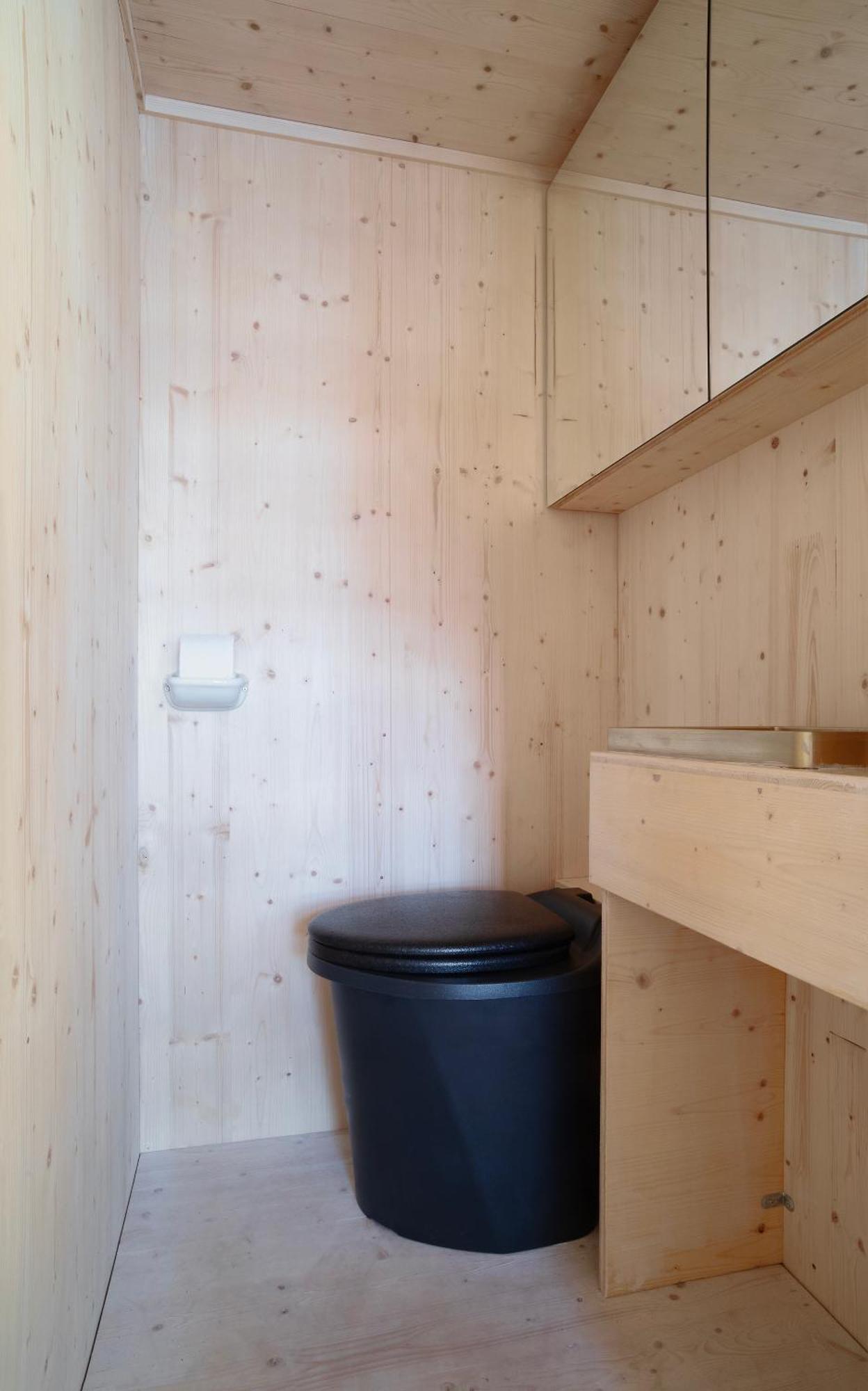 Majamaja Helsinki Off-Grid Retreat Guest House ภายนอก รูปภาพ